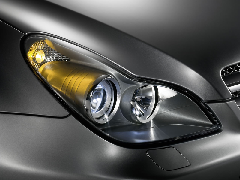 Illustration for article titled Mercedes-Benz CLS Grand Edition Adds More Style, Little Substance